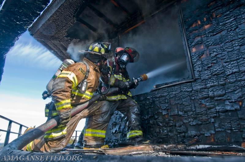 Captain PJ Cantwell, Terry Nesbitt
Photo Credit Mike Heller